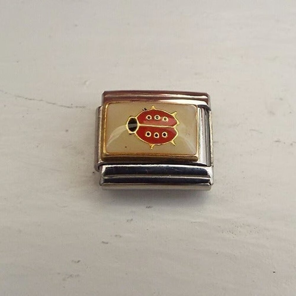Little ladybug on off white enamel 9mm stainless steel Italian charm link new - Picture 1 of 2
